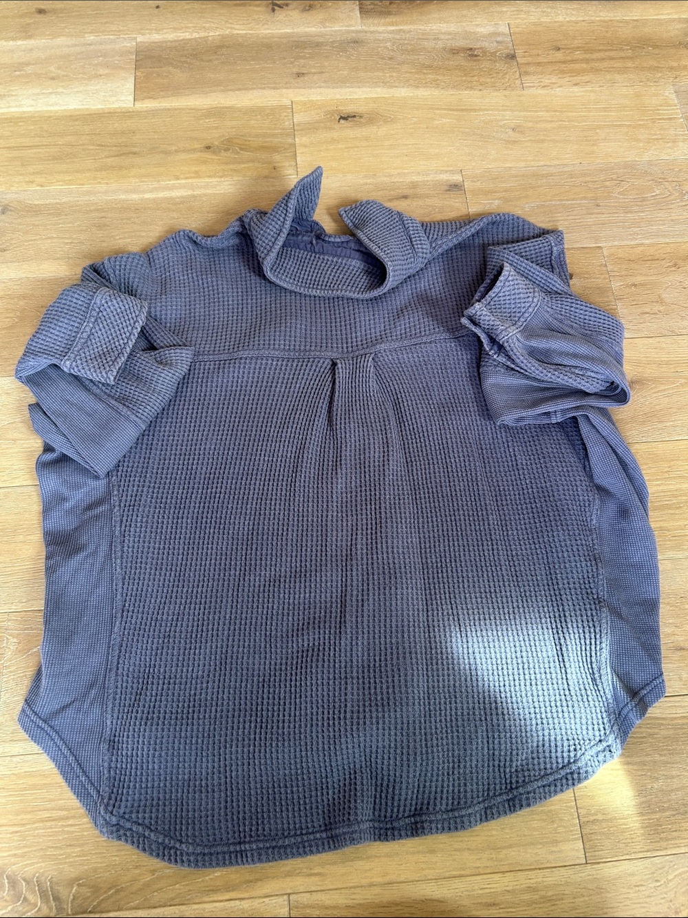 aerie Waffle-Knit Button-Up in Mauve Blue - Picture 4 of 4